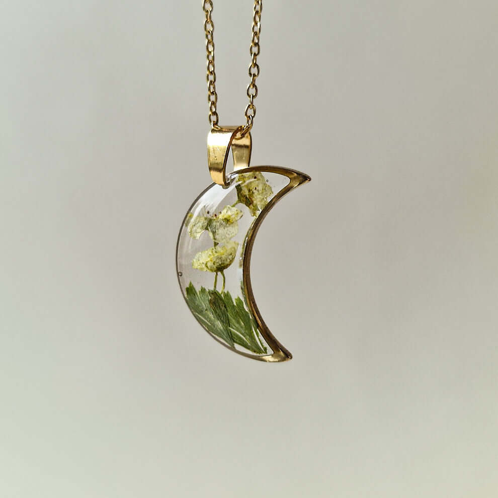"GOLDEN MOON" - HANDMADE NECKLACE
