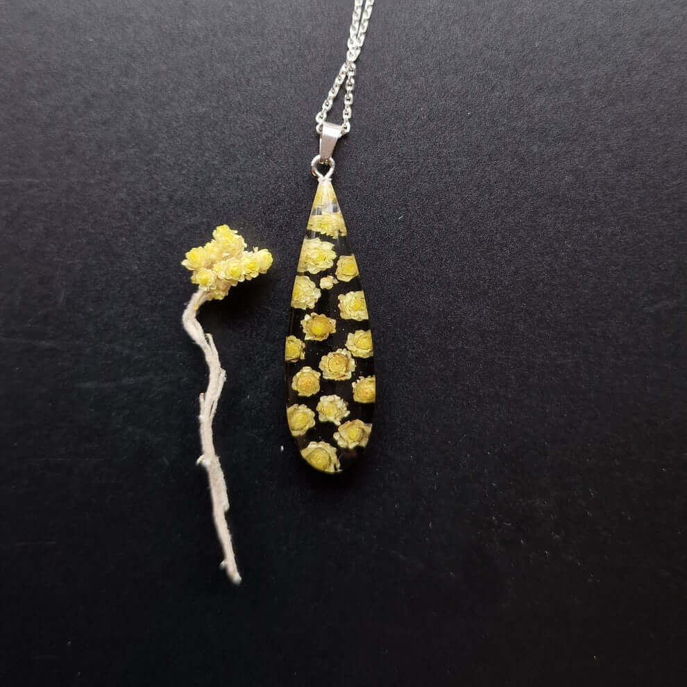 HANDMADE RESIN JEWELRY SET WITH Real Dried ‘HELIPTREUM ROSEUM’ FLOWER & 925 STERLING SILVER