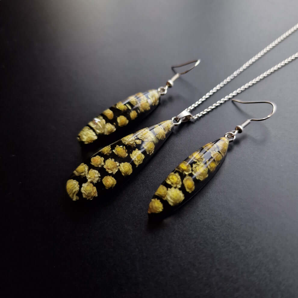 HANDMADE RESIN JEWELRY SET WITH Real Dried ‘HELIPTREUM ROSEUM’ FLOWER &amp; 925 STERLING SILVER